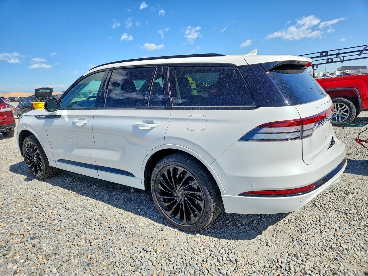 2024 Lincoln Aviator Reserve - Image 2