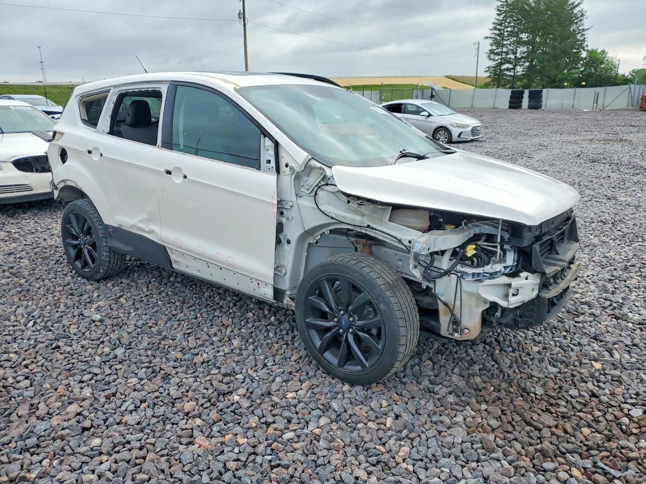 2017 Ford Escape Se - Фото 4