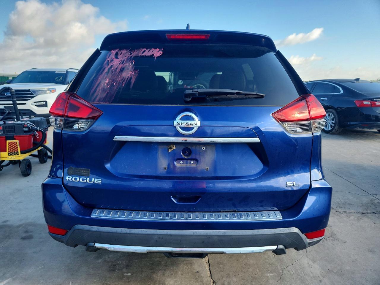 2017 Nissan Rogue Sl - Image 6