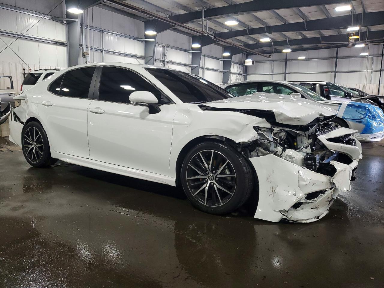 2023 Toyota Camry Se - Фото 4