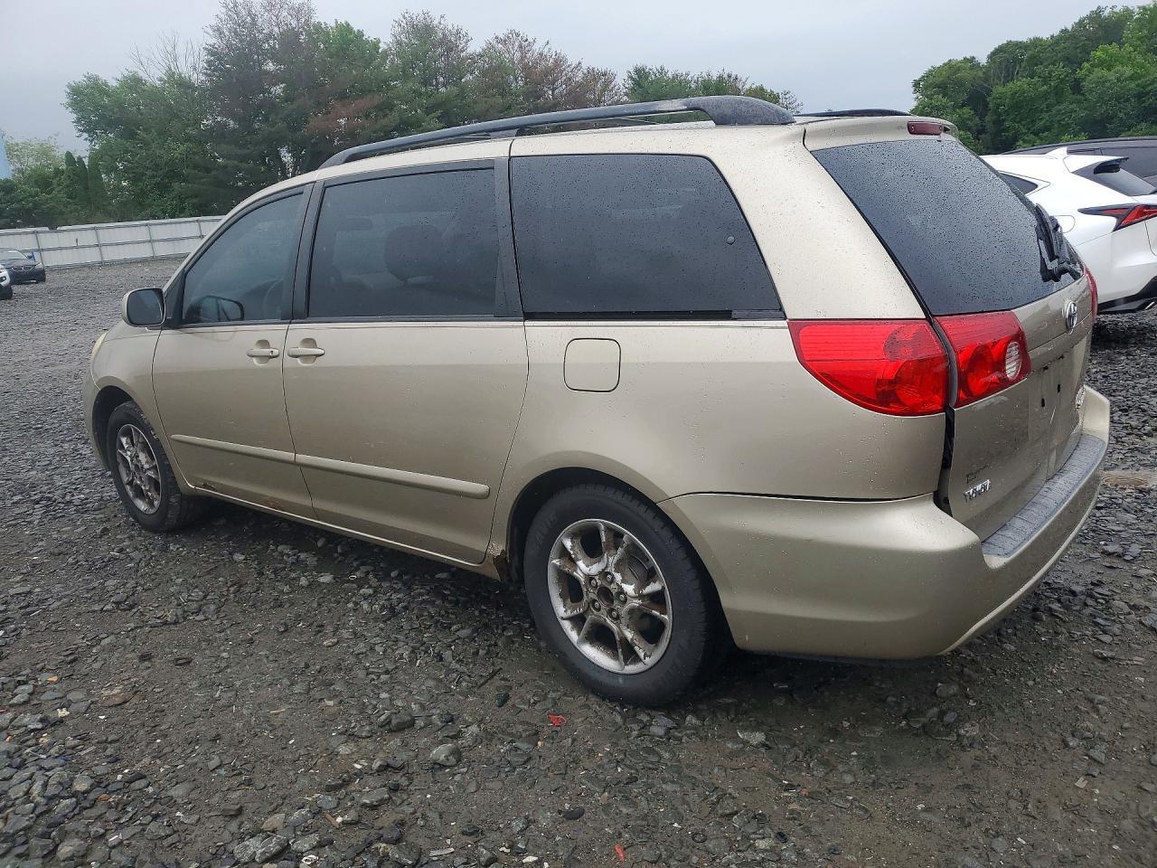 2006 Toyota Sienna Xle 7 Passenger - Image 2