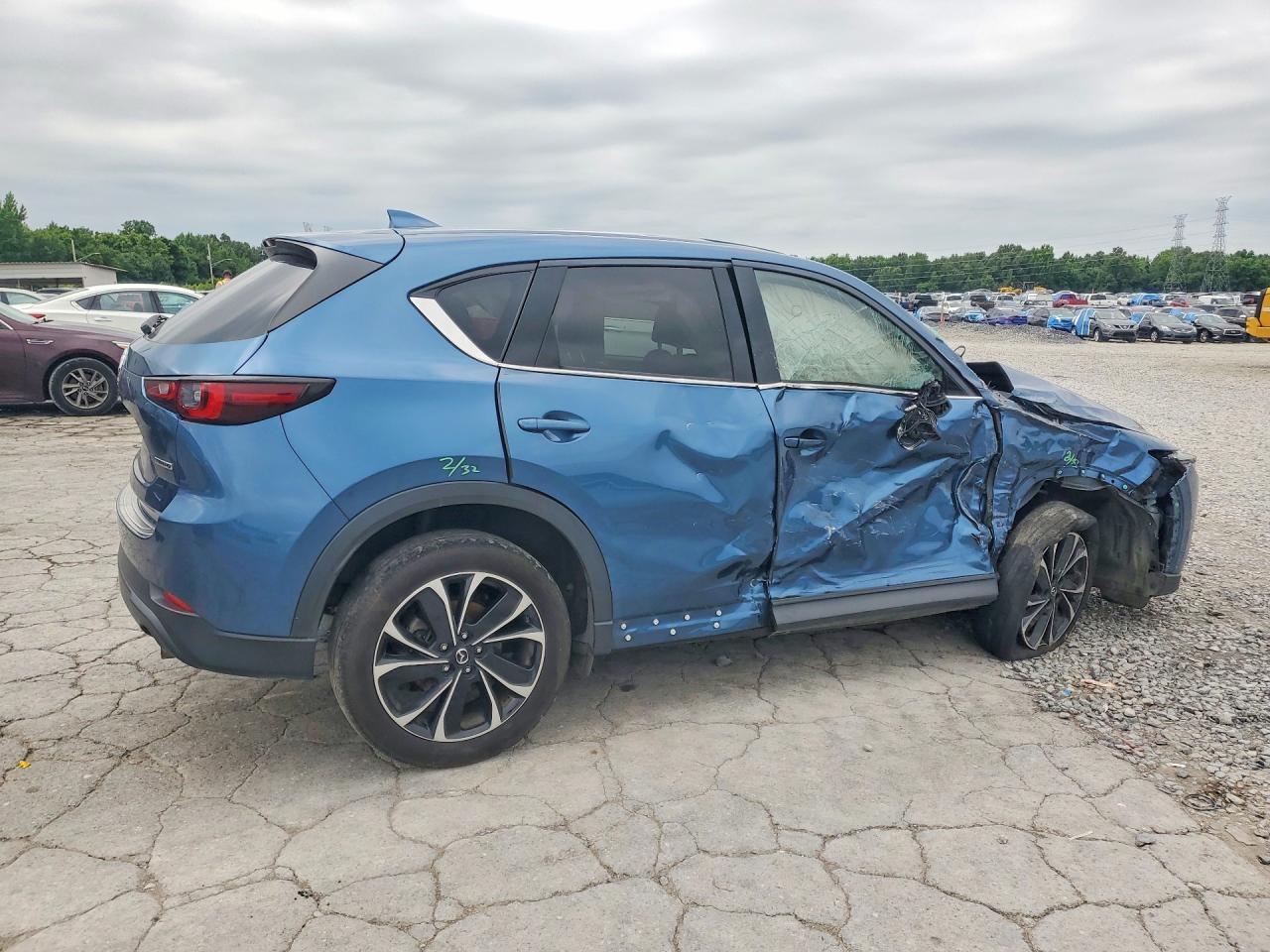 2022 Mazda Cx-5 Premium - Фото 3