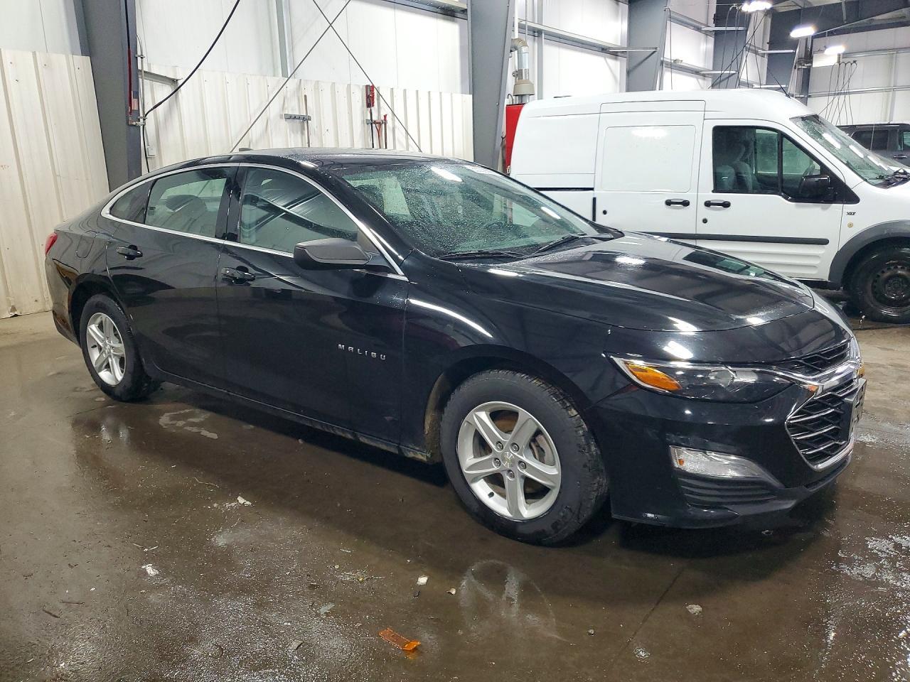 2020 Chevrolet Malibu Ls - Фото 4