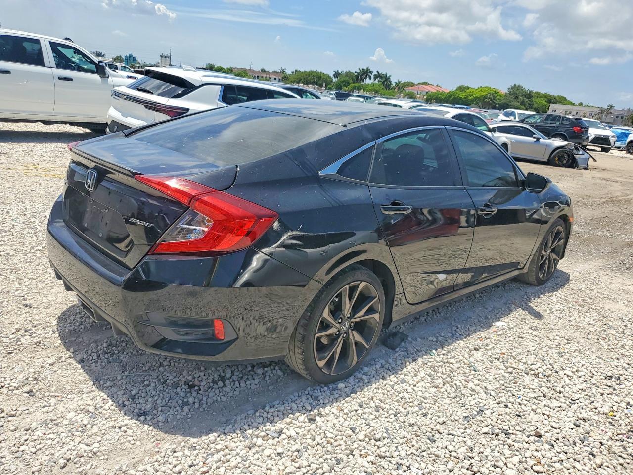 2019 Honda Civic Sport - Image 3