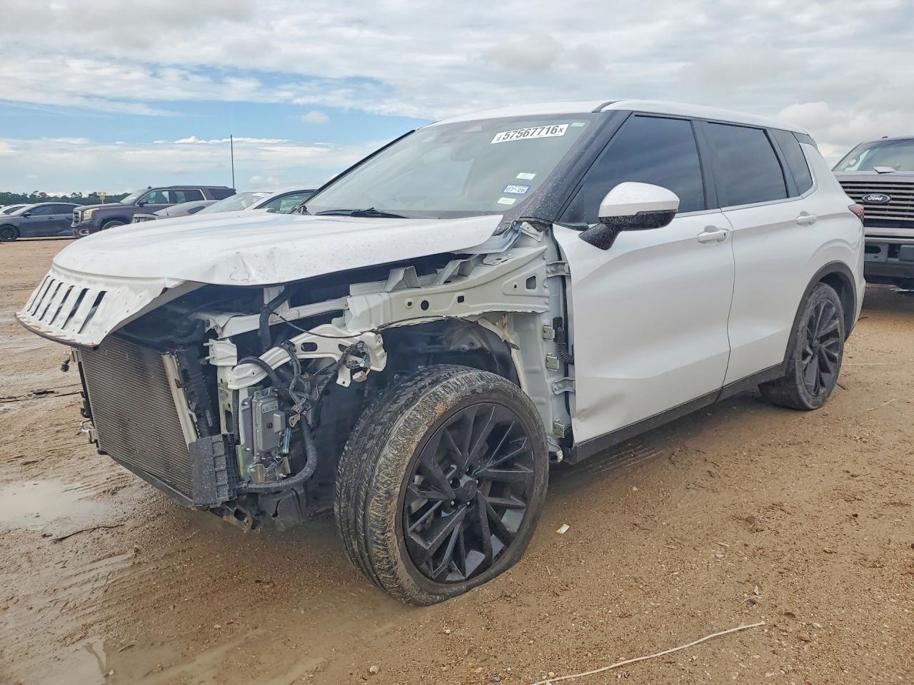 2024 Mitsubishi Outlander Se