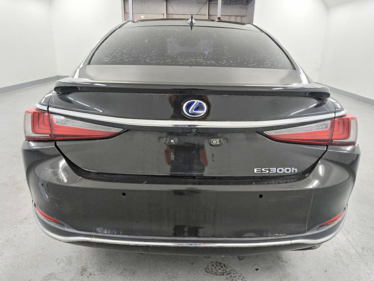 2021 Lexus Es 300H - Фото 6