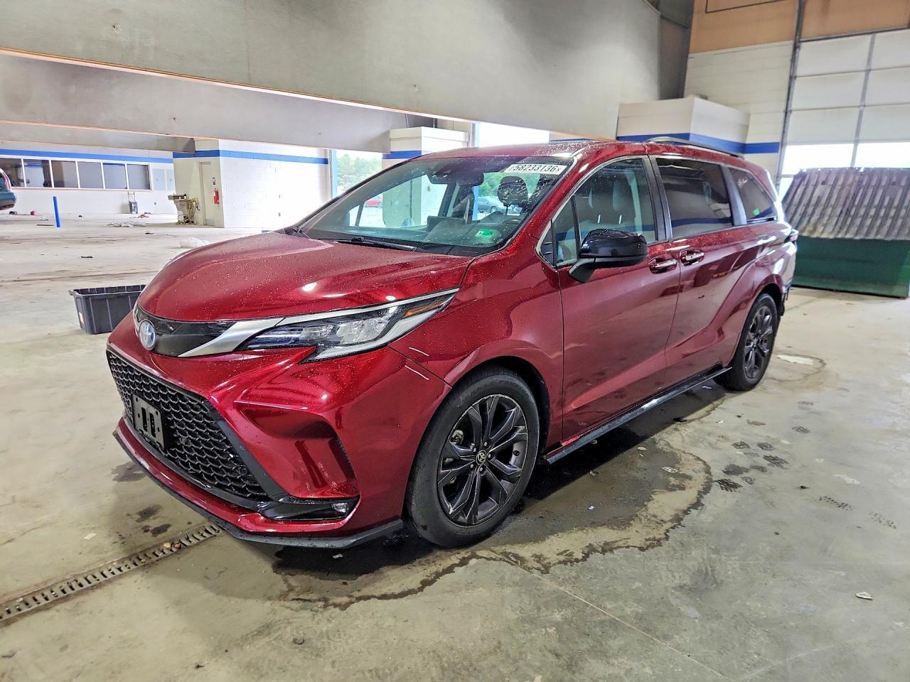 2022 Toyota Sienna Xse