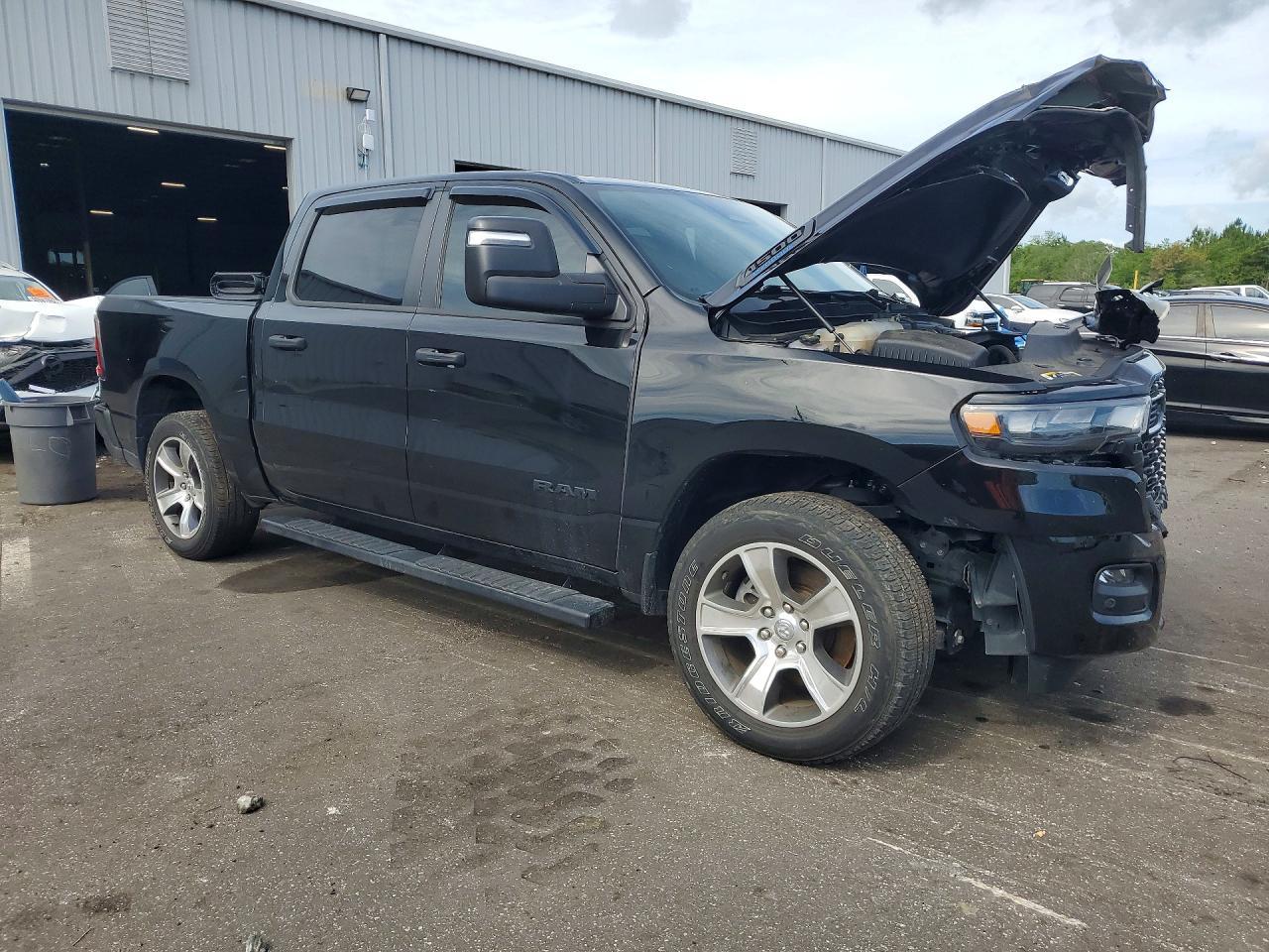 2025 Ram 1500 Tradesman - Image 4