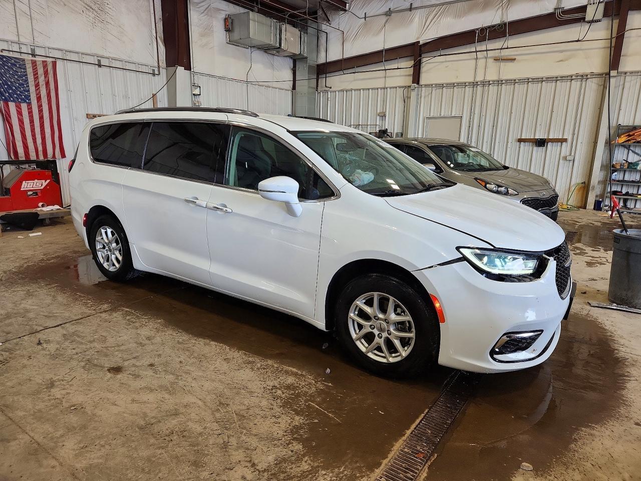 2021 Chrysler Pacifica Touring L - Фото 4