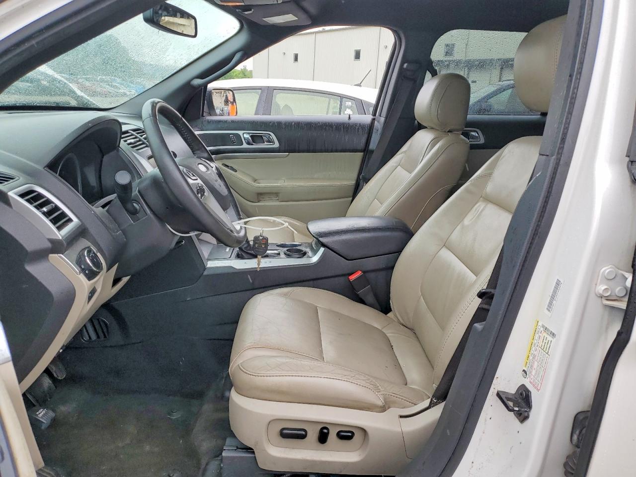 2012 Ford Explorer Xlt - Image 7
