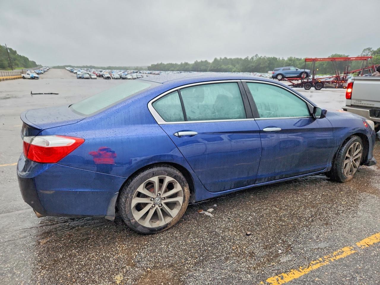 2014 Honda Accord Sport - Image 3