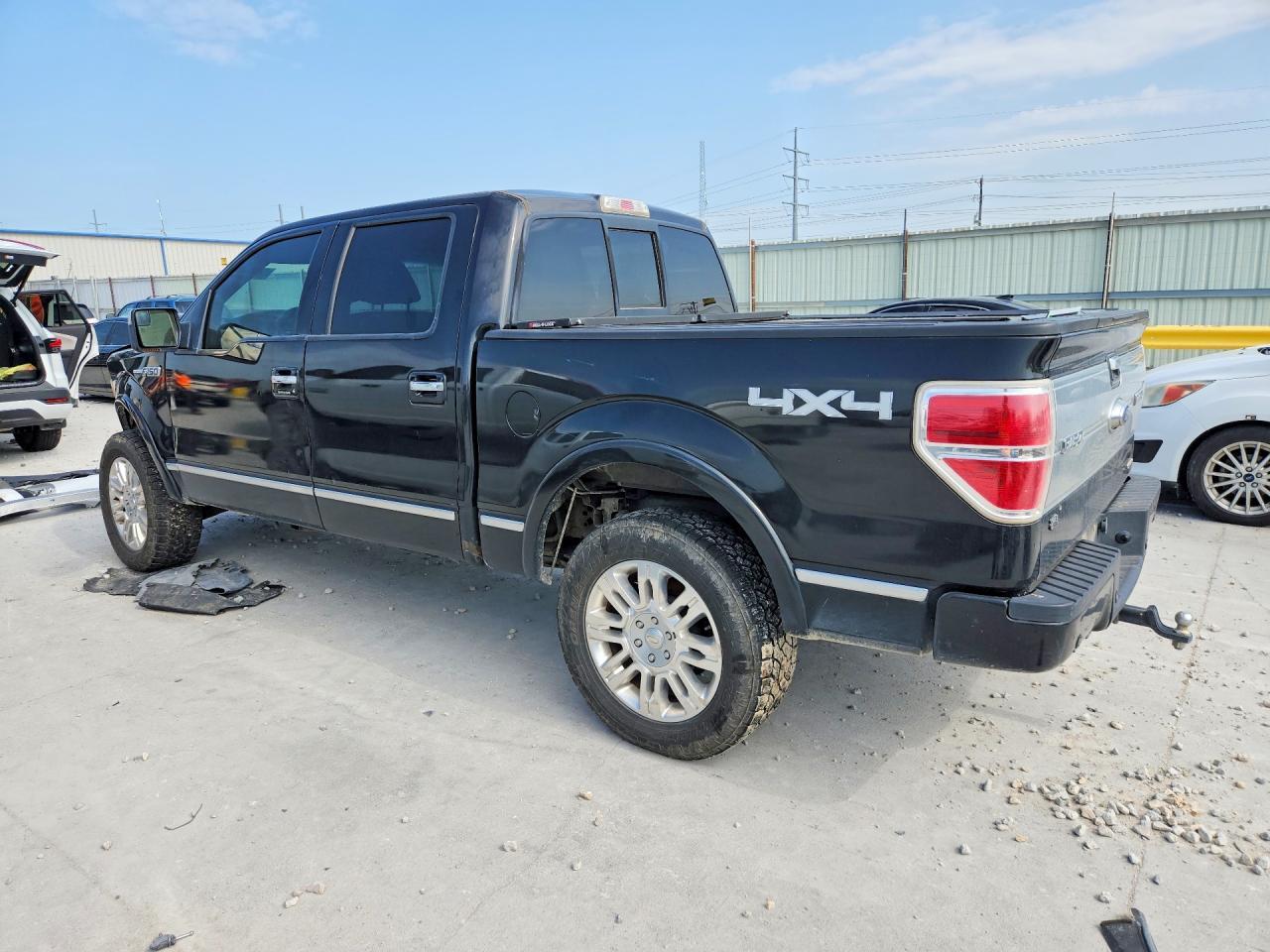 2011 Ford F150 Supercrew - Фото 2