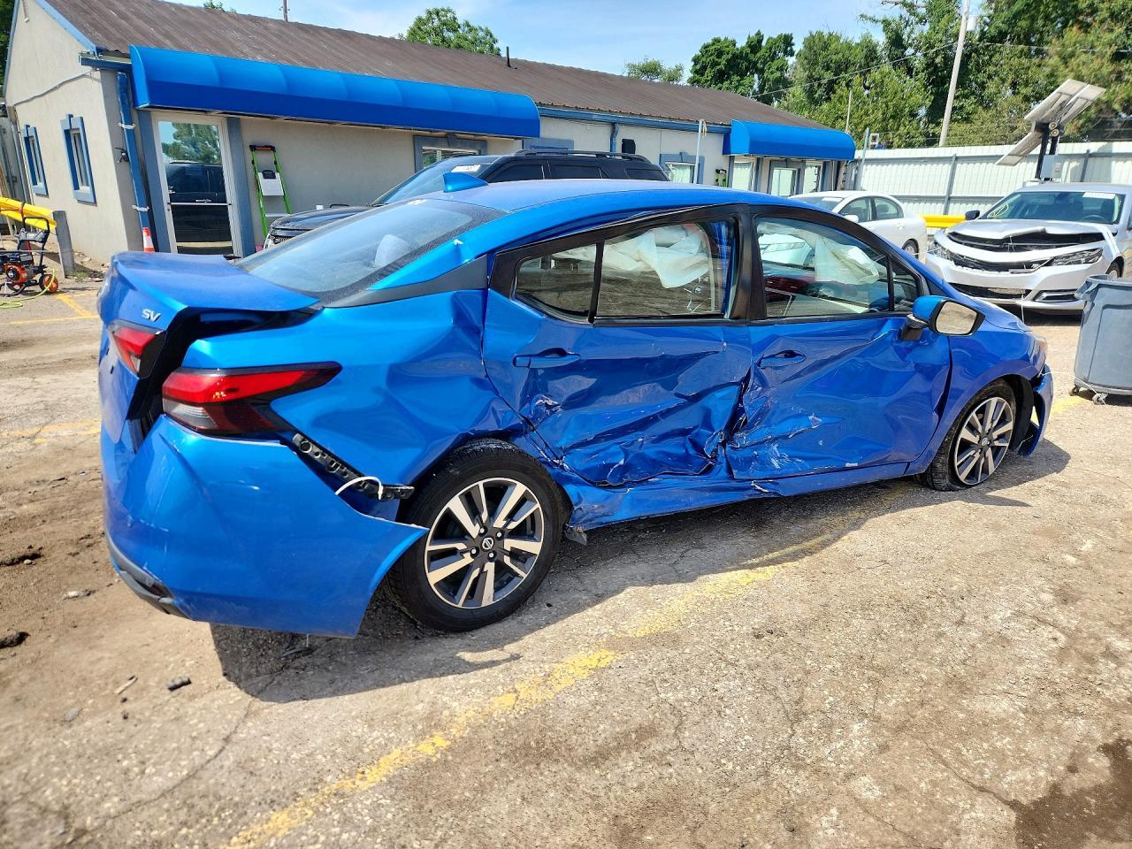2020 Nissan Versa Sv - Фото 3
