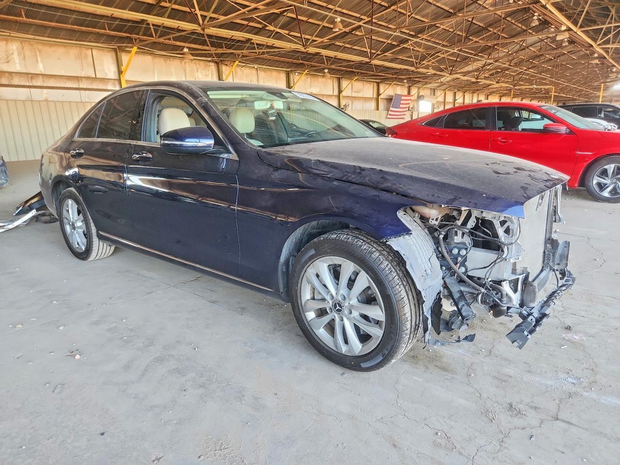 2019 Mercedes-Benz C 300 4Matic - Фото 4