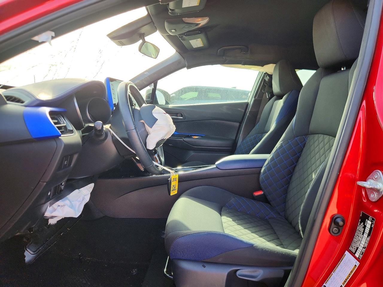 2021 Toyota C-Hr Xle - Фото 7