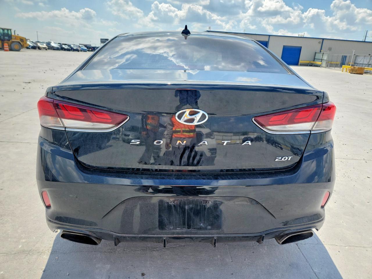 2018 Hyundai Sonata Sport 2.0T - Image 6