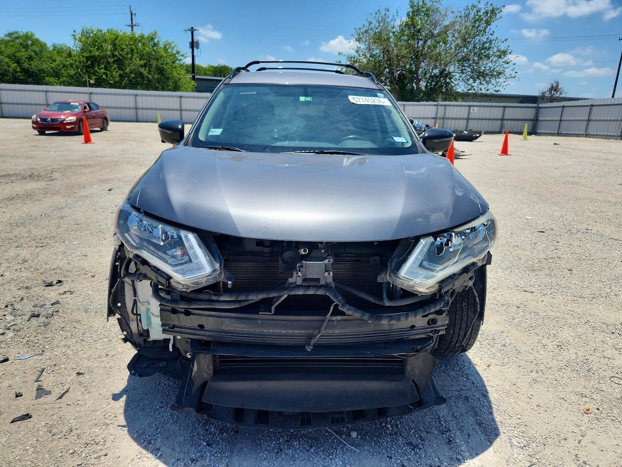 2018 Nissan Rogue Sv - Image 5