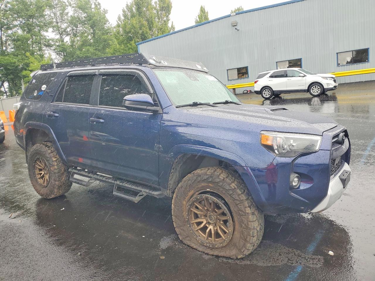 2021 Toyota 4Runner Trd Off-Road - Фото 4