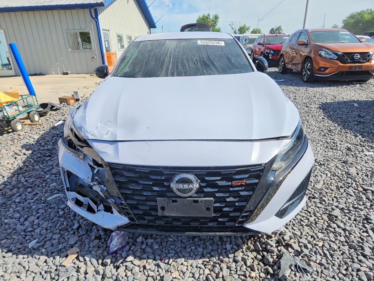 2024 Nissan Altima Sr - Image 5