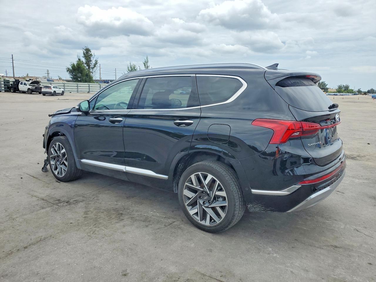 2023 Hyundai Santa Fe Calligraphy - Image 2
