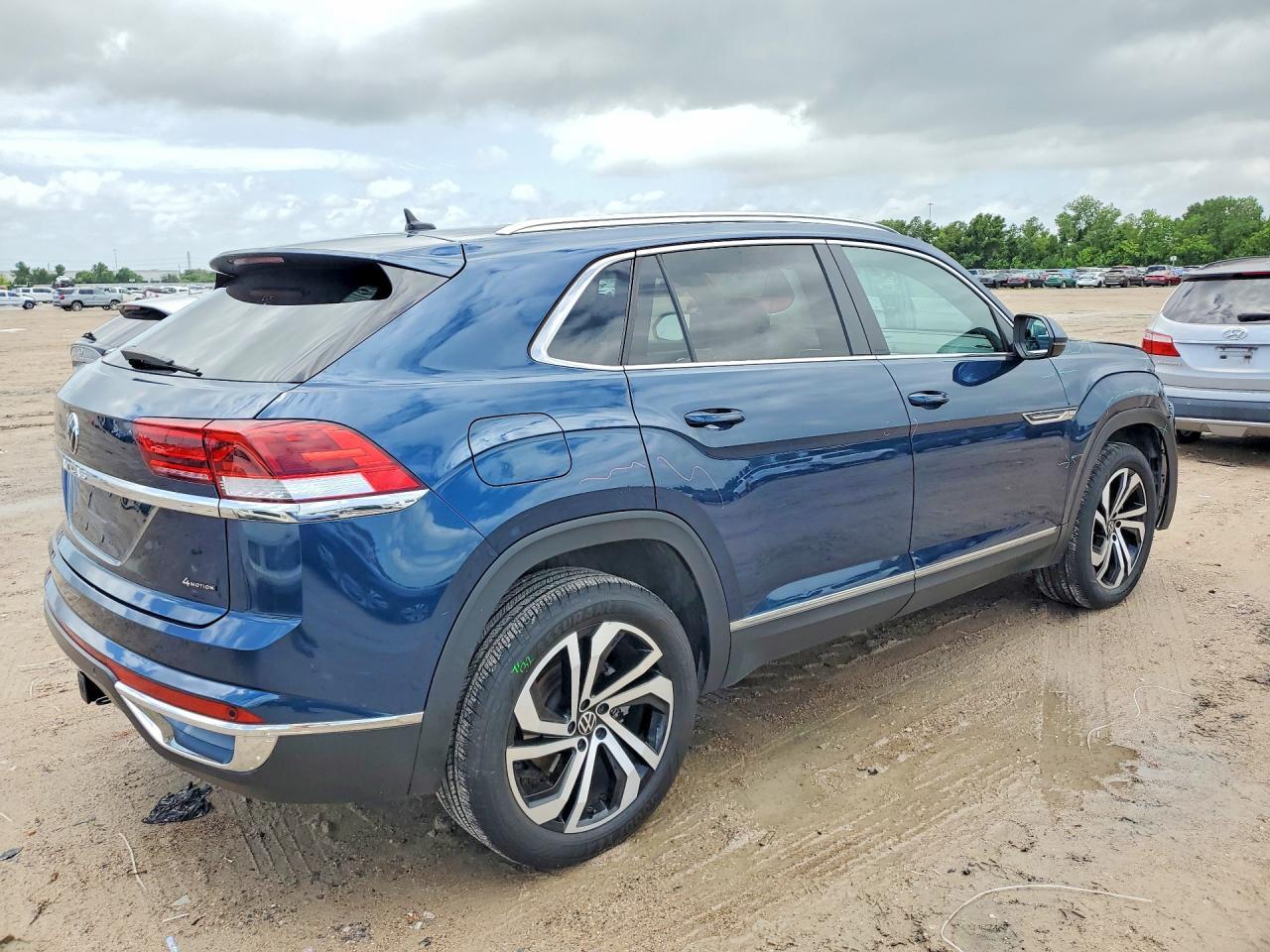 2023 Volkswagen Atlas Cross Sport Sel - Фото 3