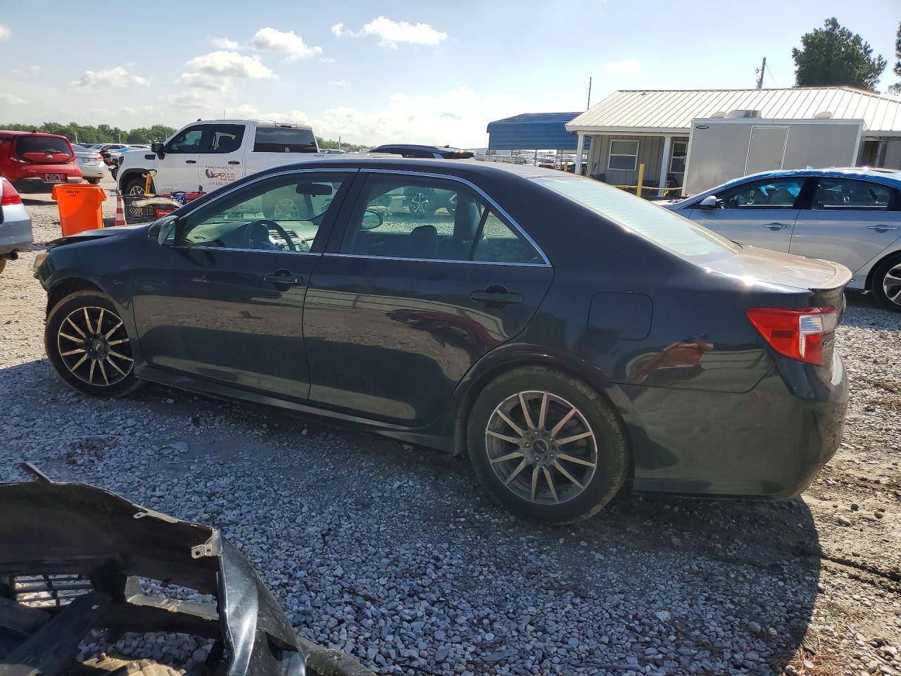 2012 Toyota Camry Se - Фото 2