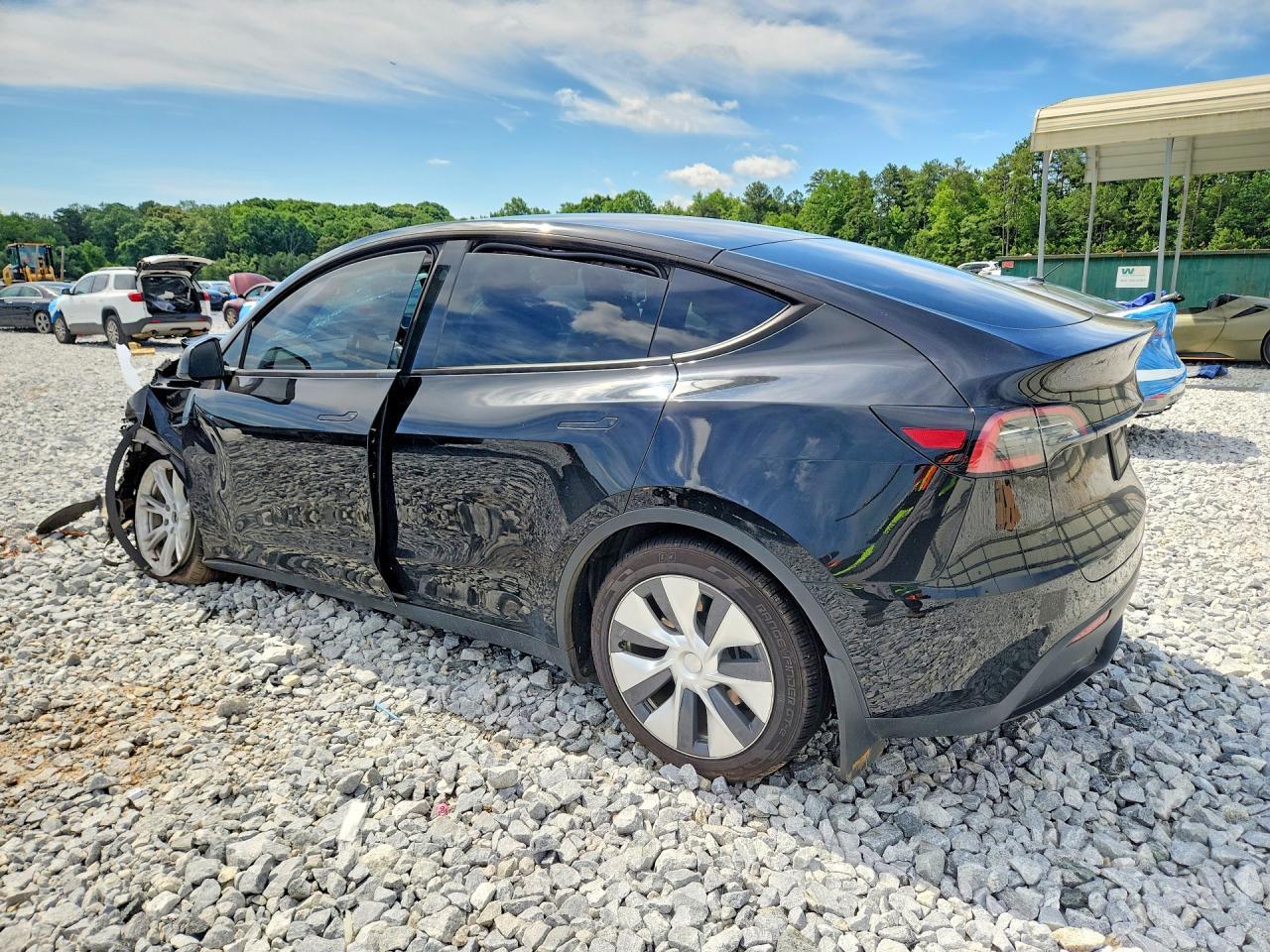 2023 Tesla Model Y - Фото 2