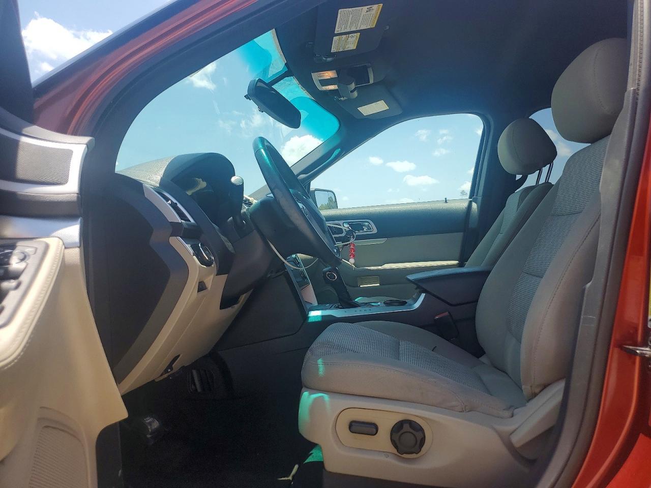 2014 Ford Explorer Xlt - Image 7