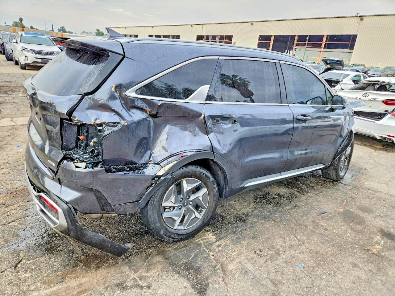 2023 Kia Sorento Hybrid - Фото 3