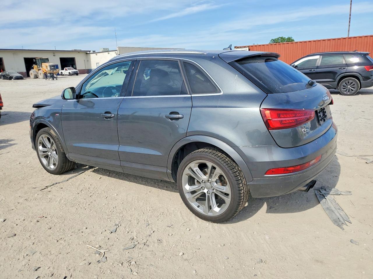 2018 Audi Q3 Premium Plus - Фото 2