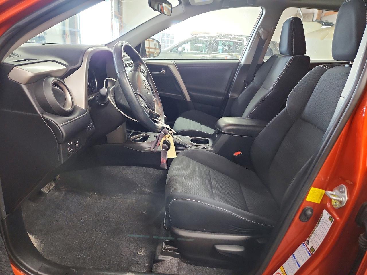 2016 Toyota Rav4 Xle - Image 7