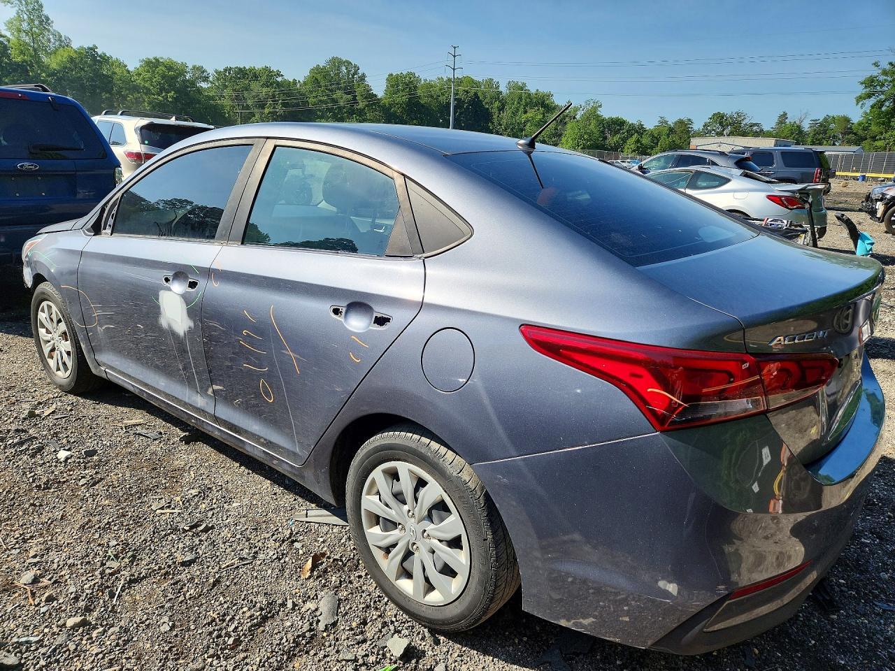 2020 Hyundai Accent Se - Фото 2