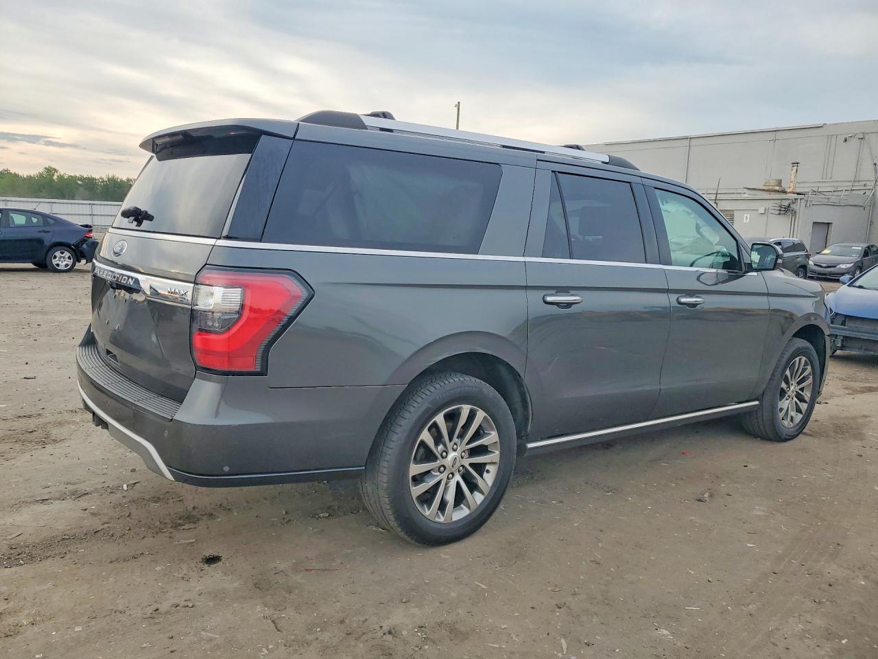 2018 Ford Expedition Max Limited - Image 3