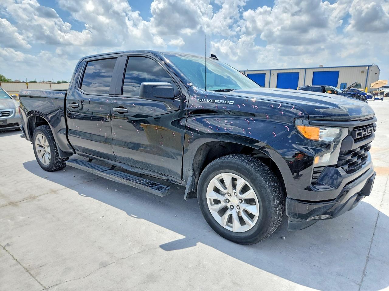 2022 Chevrolet Silverado K1500 Custom - Фото 4
