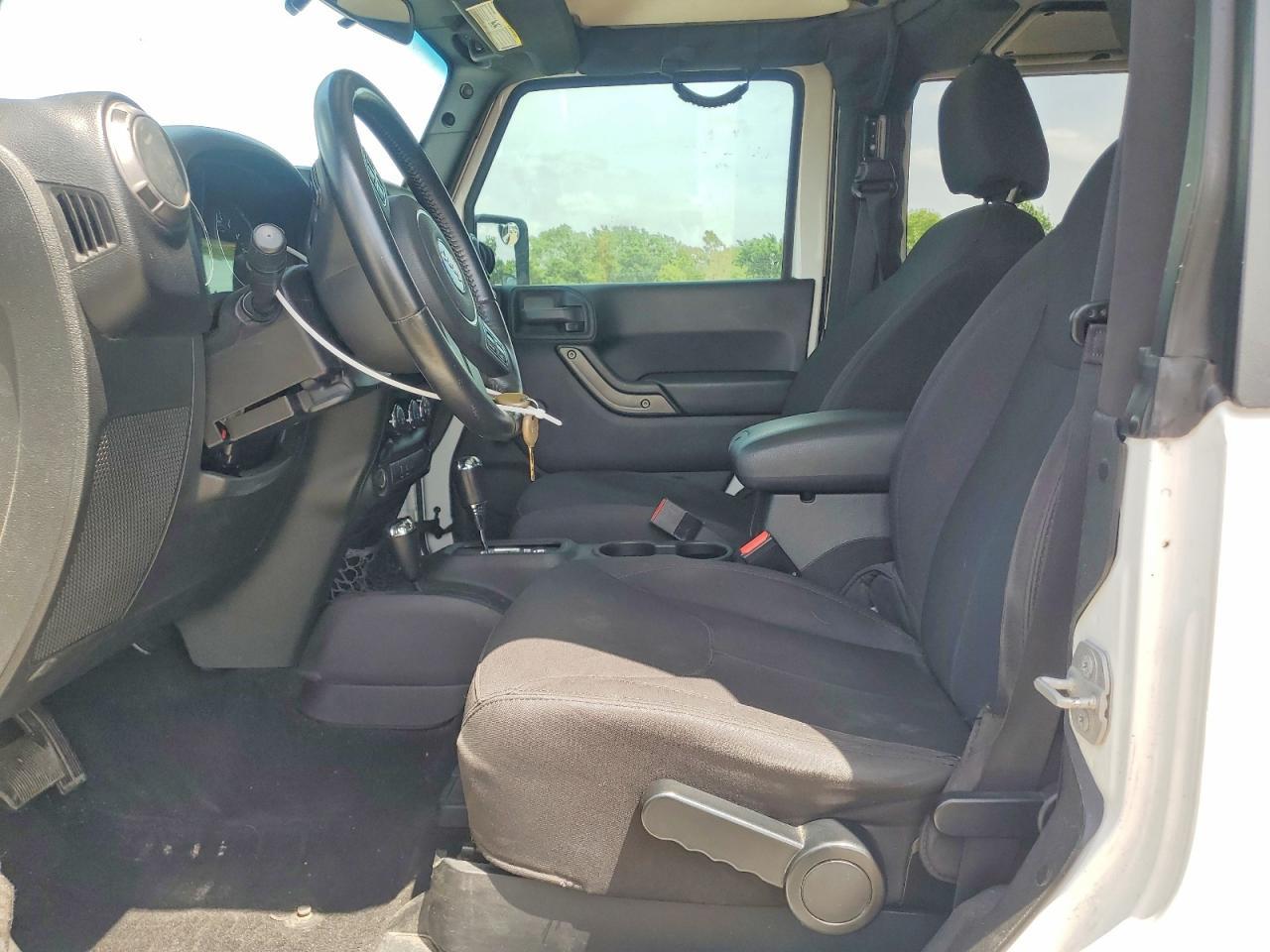 2015 Jeep Wrangler Sport - Фото 7