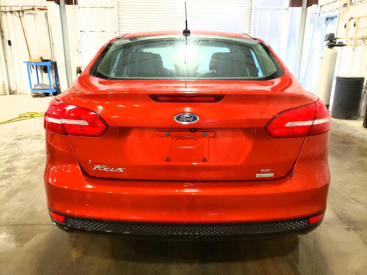 2018 Ford Focus Se - Image 6