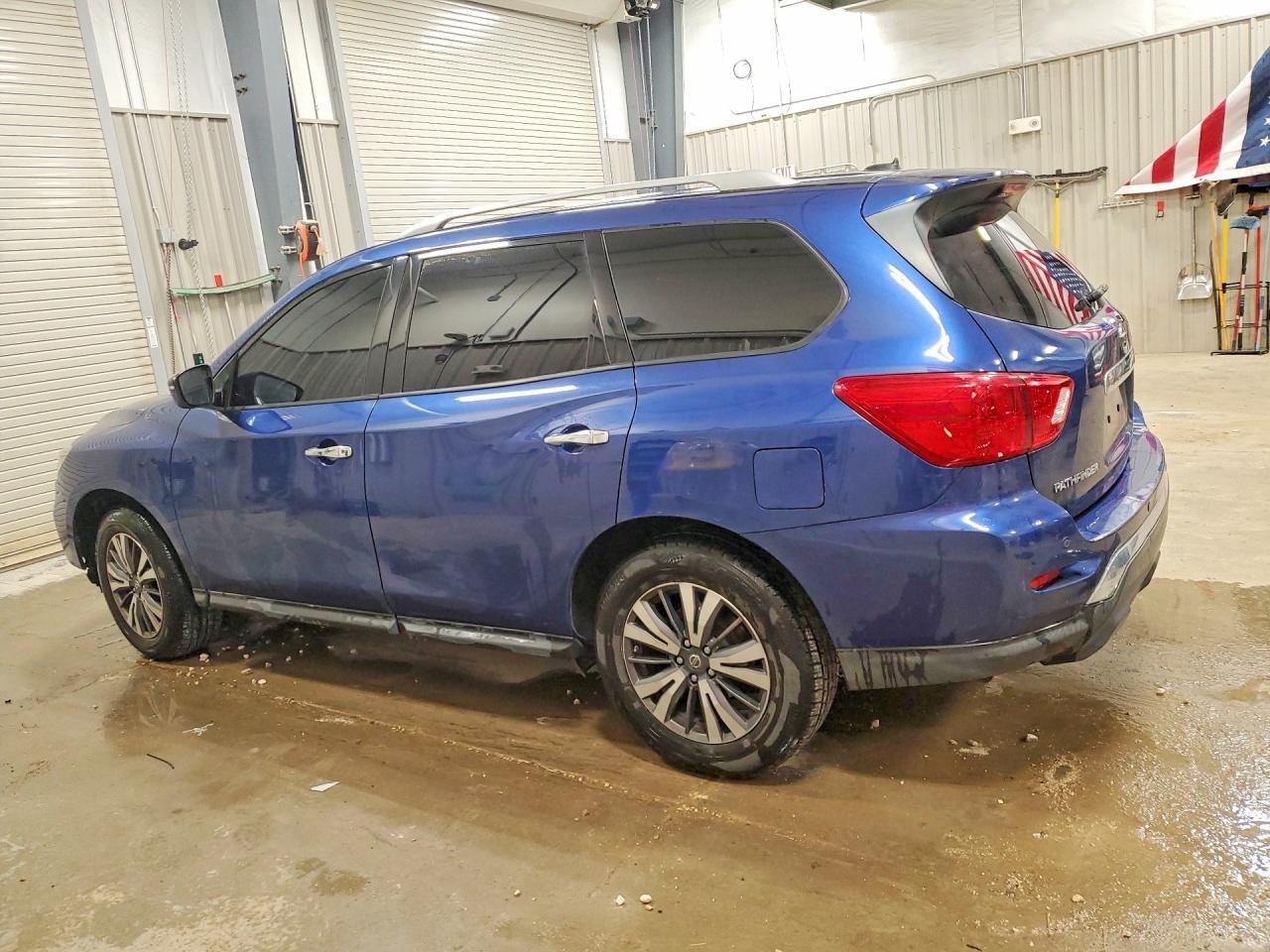 2018 Nissan Pathfinder Sv - Фото 2