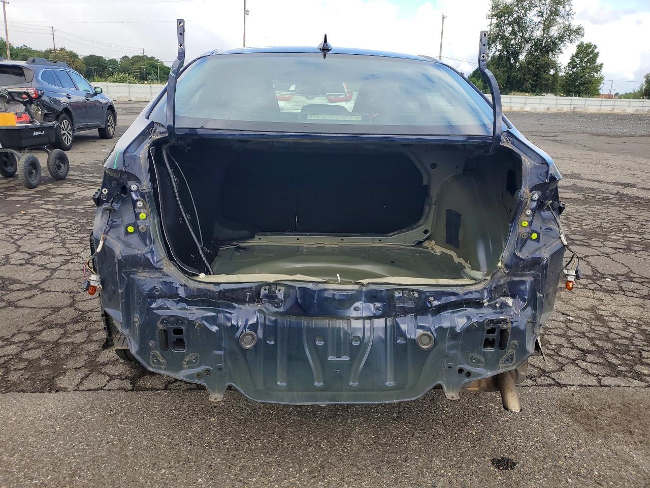 2021 Toyota Corolla Le - Фото 6