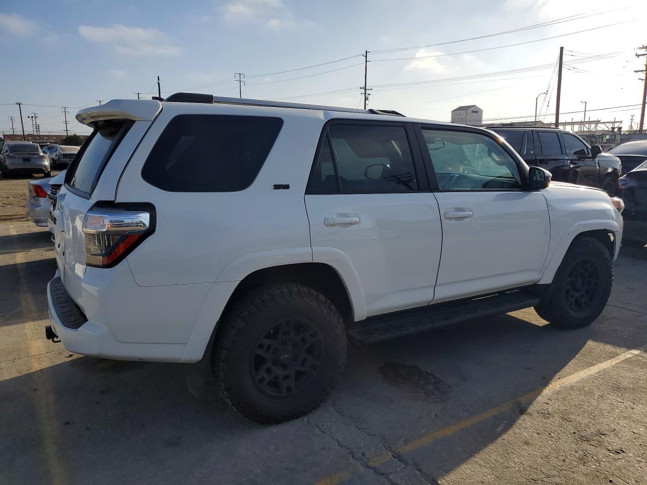 2023 Toyota 4Runner Sr5 - Фото 3