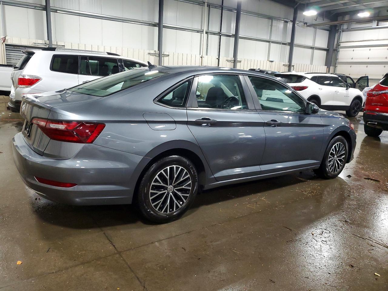 2021 Volkswagen Jetta S/Se/R-Line - Фото 3