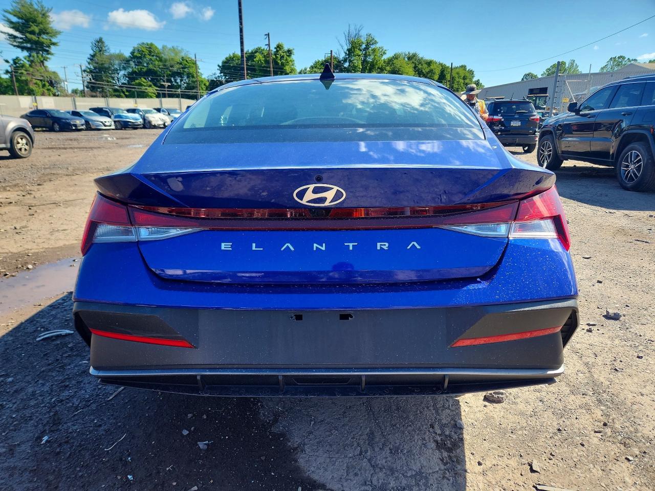 2024 Hyundai Elantra Sel - Image 6