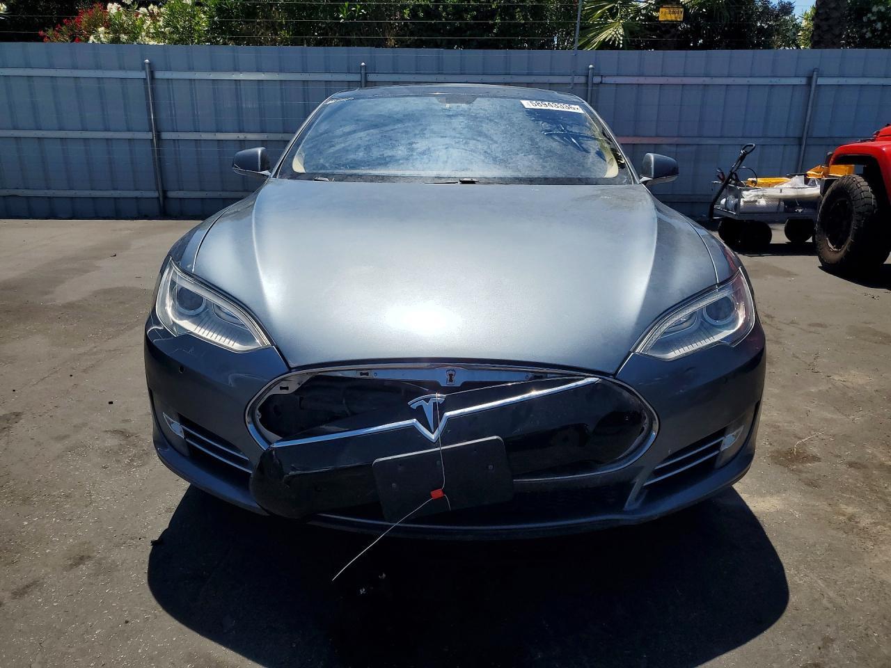 2013 Tesla Model S - Image 5