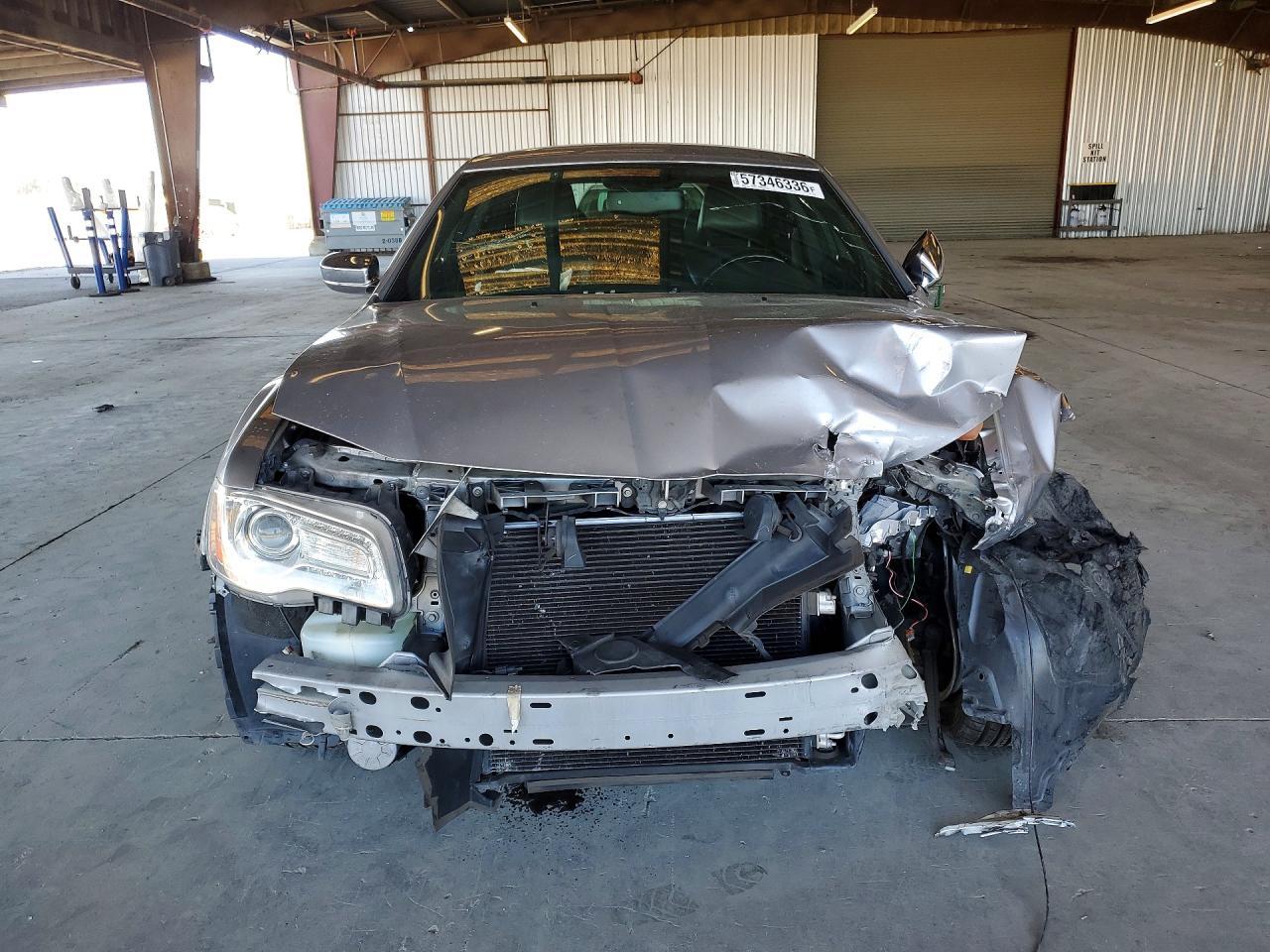 2014 Chrysler 300C - Фото 5