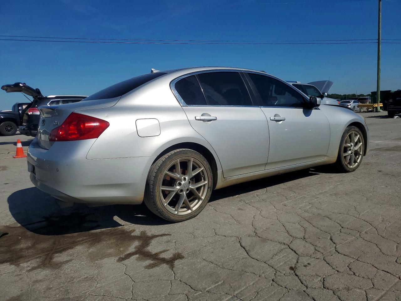 2013 Infiniti G37 Sedan X - Фото 3