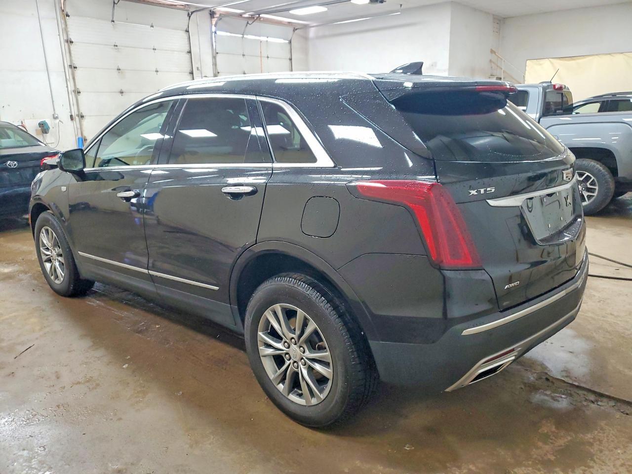 2021 Cadillac Xt5 Premium Luxury - Фото 2