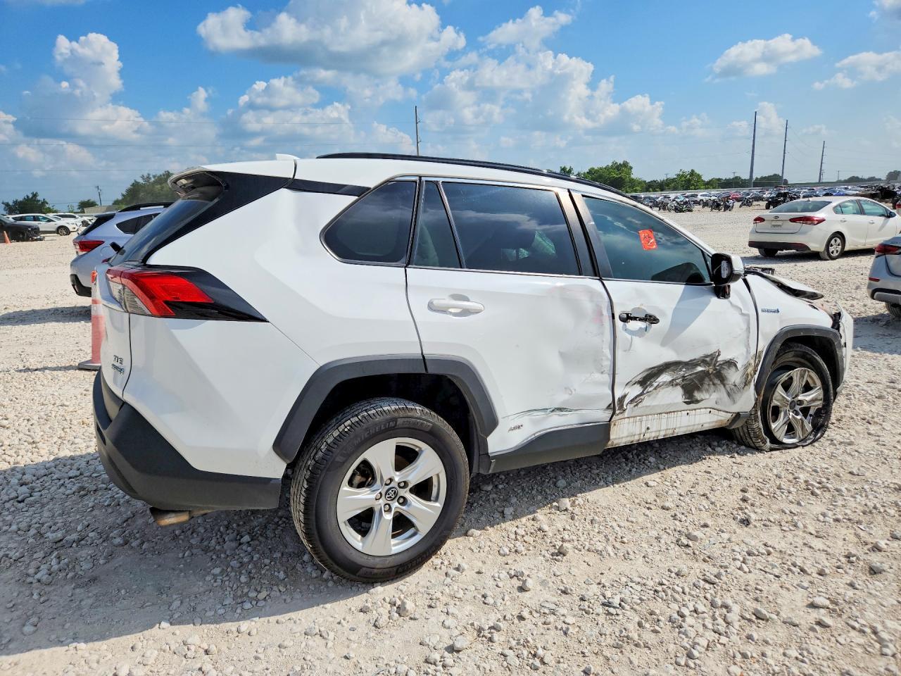 2021 Toyota Rav4 Hybrid Xle - Фото 3