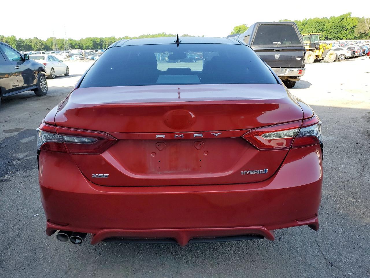 2022 Toyota Camry Xse - Фото 6