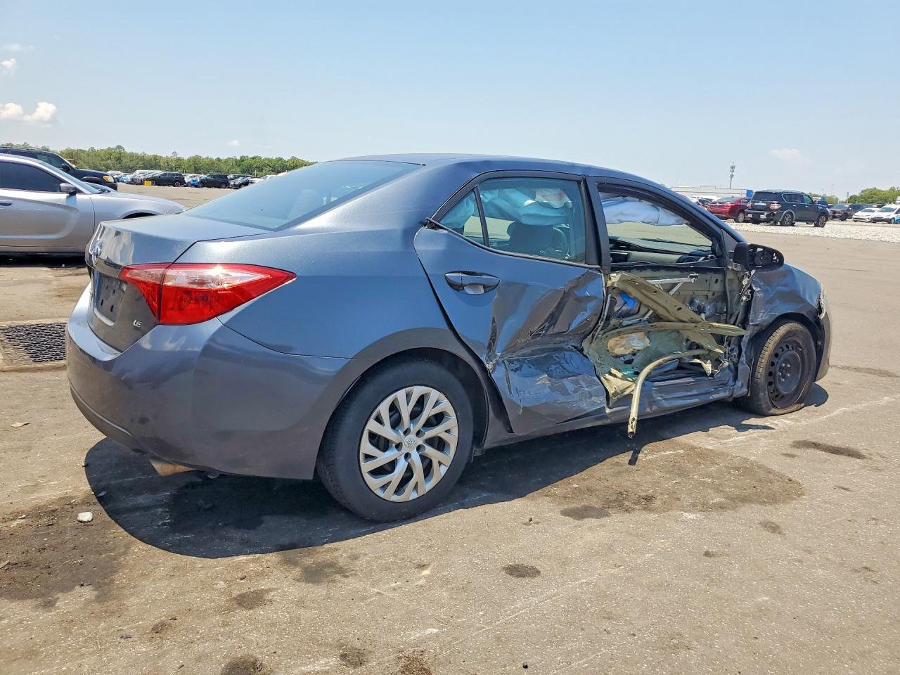 2018 Toyota Corolla Le - Image 3