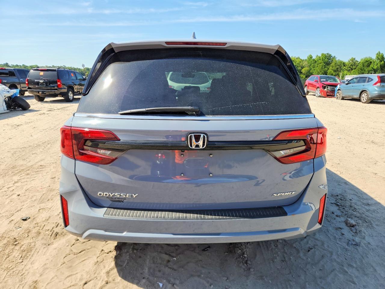 2025 Honda Odyssey Sport-L - Image 6