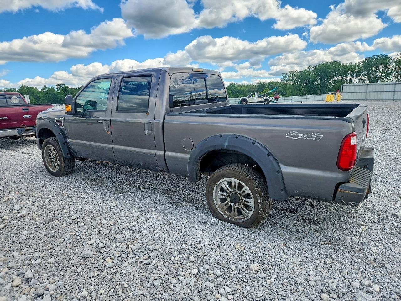 2008 Ford F250 Super Duty - Image 2